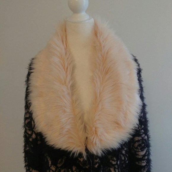 Black Rivet Black/Blush Rose Cardigan - Small NWT - Picture 3 of 8